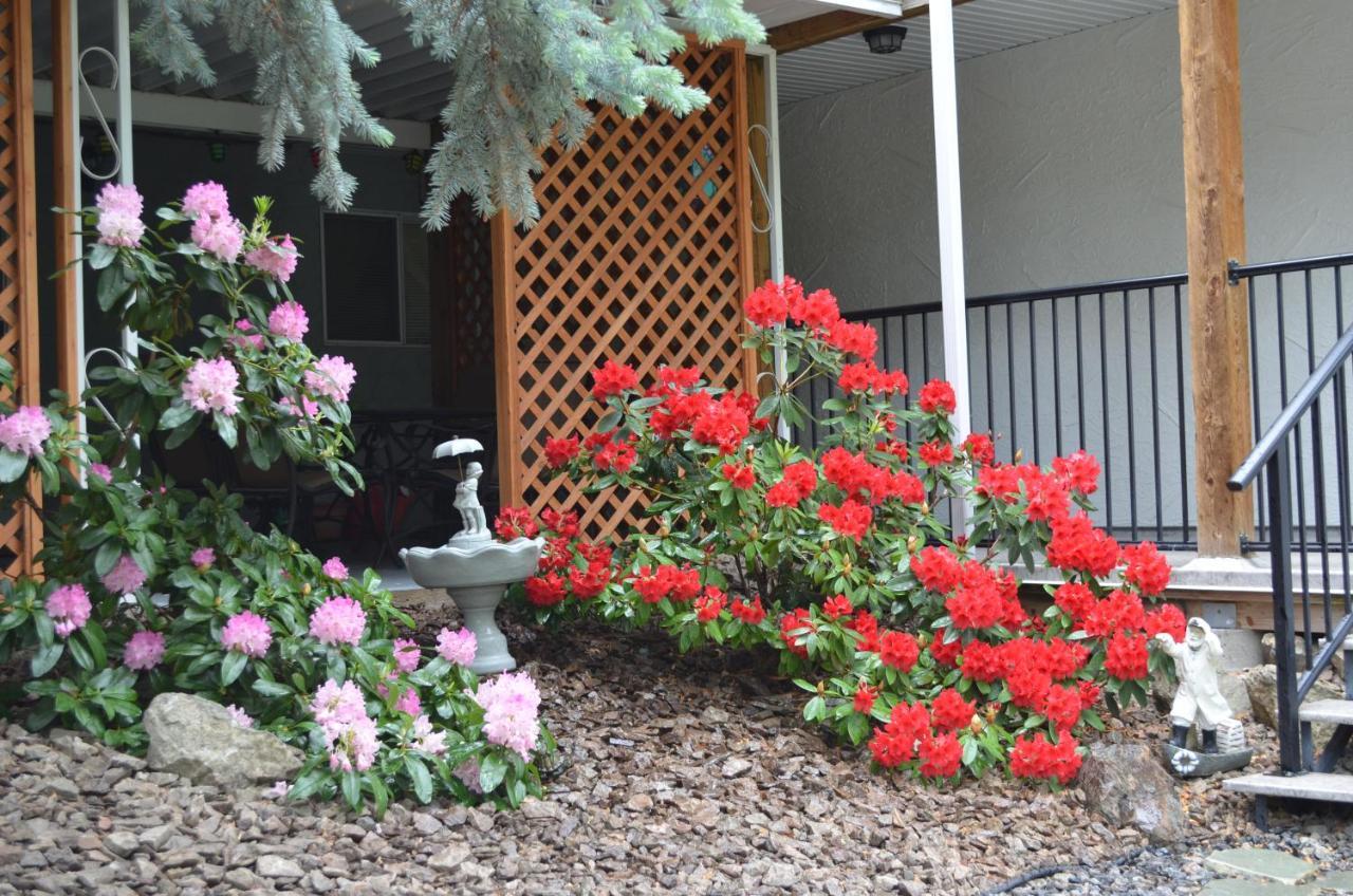 Dogwood Bed & Breakfast Summerland Ngoại thất bức ảnh